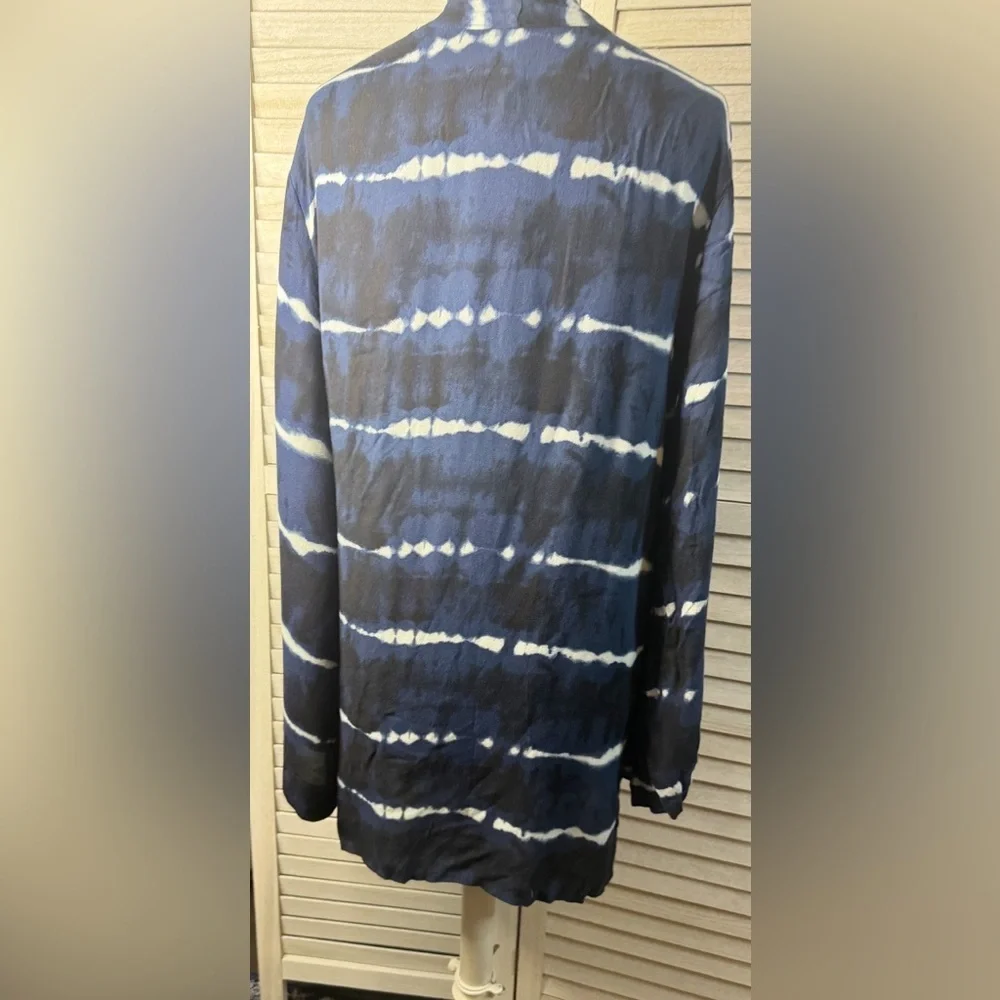 Xhilaration Navy Tie Dye Striped Kimono Cardigan Boho Layering Wrap M/L NWT